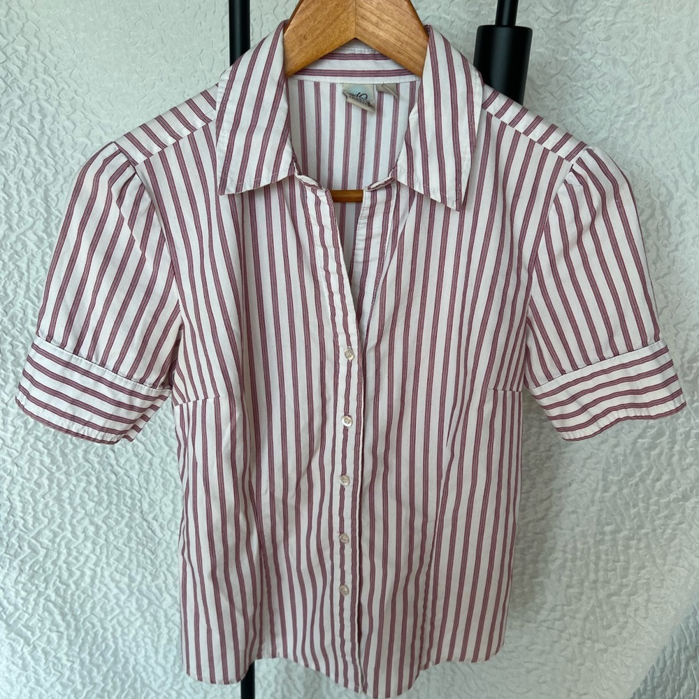 Fitted Short Sleeve Button-Up